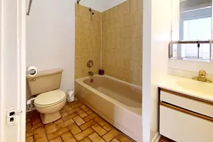 4653 N Malden St, Chicago, IL 60640 - Photo 5