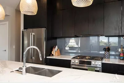 1203 W Superior Street #3C, Chicago, IL 60642 - Photo 13