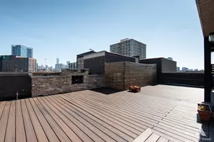 1203 W Superior St, Chicago, IL 60642 - Photo 29