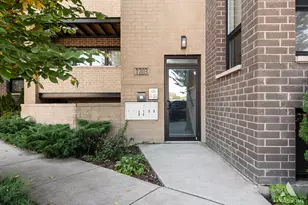 1203 W Superior St, Chicago, IL 60642 - Photo 3