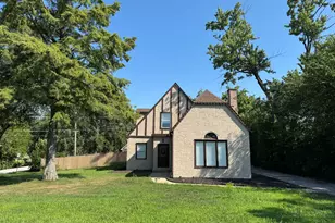395 Surrey Ln, Crete, IL 60417 - Photo 1