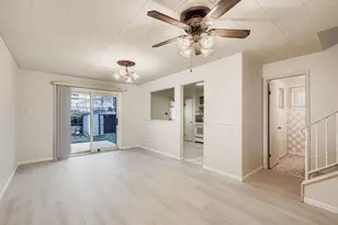 9413 Meadow Ln, Des Plaines, IL 60016 - Photo 7