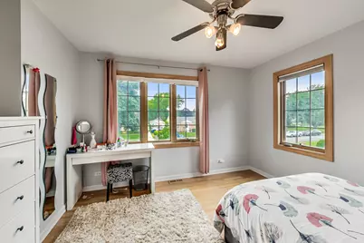 2609 Eisenhower Drive, Des Plaines, IL 60018 - Photo 35