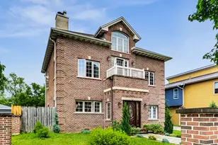 2609 Eisenhower Dr, Des Plaines, IL 60018 - Photo 1