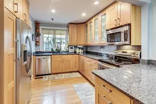 2609 Eisenhower Dr, Des Plaines, IL 60018 - Photo 11