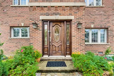 2609 Eisenhower Drive, Des Plaines, IL 60018 - Photo 3