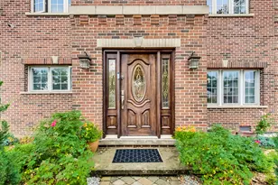 2609 Eisenhower Dr, Des Plaines, IL 60018 - Photo 3