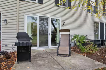 108 Golfview Drive, Glendale Heights, IL 60139 - Photo 17