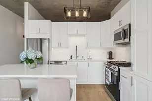 235 W Van Buren St, Chicago, IL 60607 - Photo 7