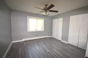 9s120 Lake Dr, Willowbrook, IL 60527 - Photo 11