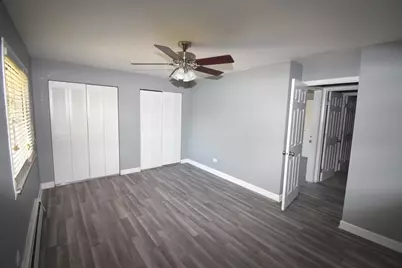 9S120 Lake Drive #201, Willowbrook, IL 60527 - Photo 9