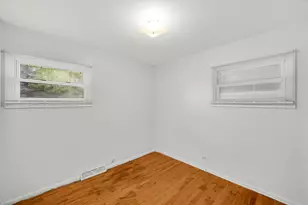 16300 Winchester Ave, Markham, IL 60426 - Photo 15