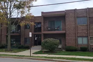 105 S Arlington Ave, Elmhurst, IL 60126 - Photo 1