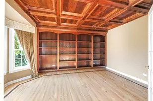 37W004 Ridgewood Dr, Saint Charles, IL 60175 - Photo 5