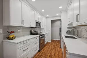 1250 Rudolph Rd, Northbrook, IL 60062 - Photo 9