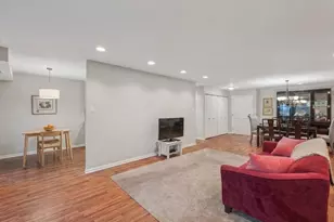 1250 Rudolph Rd, Northbrook, IL 60062 - Photo 7
