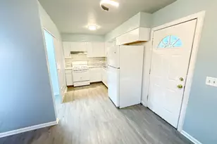 1309 N Channel Dr, Round Lake Beach, IL 60073 - Photo 7