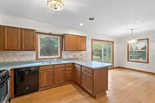 1914 Spring Dale Dr, Spring Grove, IL 60081 - Photo 7