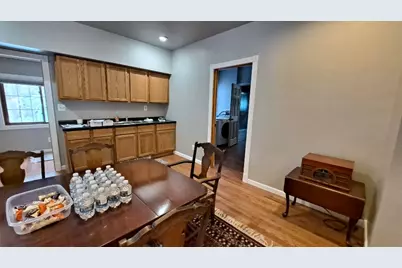 122 Portland Avenue, Oglesby, IL 61348 - Photo 9