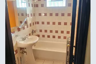 6820 S Perry Avenue, Chicago, IL 60621 - Photo 11