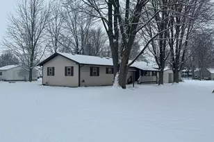 107 E South St, Mansfield, IL 61854 - Photo 25