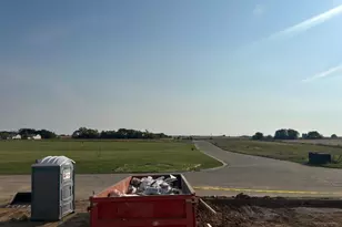 667 S Regulators St, Rochelle, IL 61068 - Photo 3