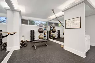 1555 N Dearborn Pkwy, Chicago, IL 60610 - Photo 13