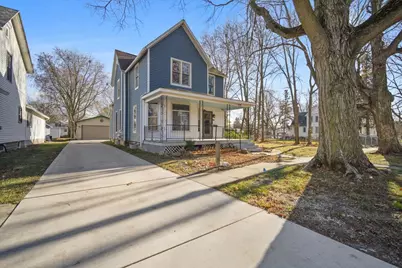 209 N 7th Street, Fairbury, IL 61739 - Photo 1