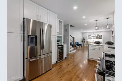 7225 N East Prairie Road, Lincolnwood, IL 60712 - Photo 7