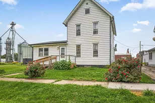 305 Holcomb Ave, Milledgeville, IL 61051 - Photo 3