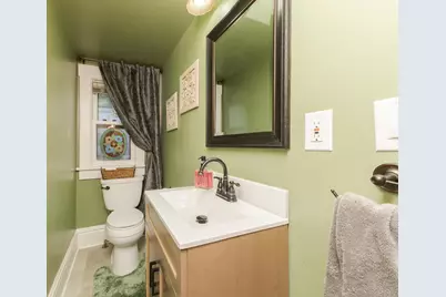 1111 E Grove Street E, Bloomington, IL 61701 - Photo 27