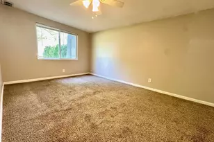 308 N Clifton Ave, Elgin, IL 60123 - Photo 3