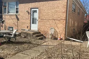 579 Ingraham Ave, Calumet City, IL 60409 - Photo 7