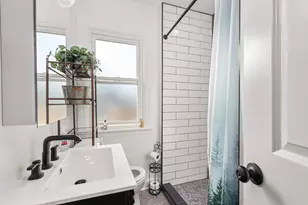 8464 Gross Point Rd, Skokie, IL 60077 - Photo 13