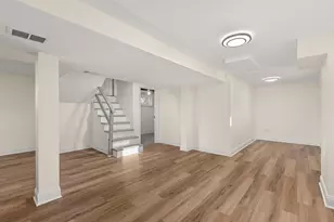 8464 Gross Point Rd, Skokie, IL 60077 - Photo 25