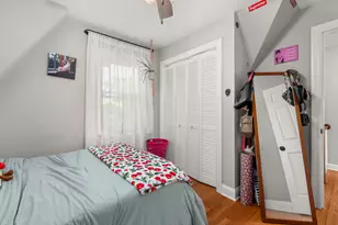 8464 Gross Point Rd, Skokie, IL 60077 - Photo 21