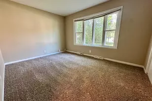 303 Ann St, South Elgin, IL 60177 - Photo 7