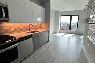 1025 W Addison St, Chicago, IL 60613 - Photo 19