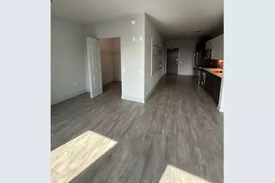 1025 W Addison Street #706, Chicago, IL 60613 - Photo 3
