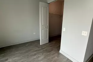 1025 W Addison St, Chicago, IL 60613 - Photo 13