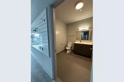 1025 W Addison Street #706, Chicago, IL 60613 - Photo 23
