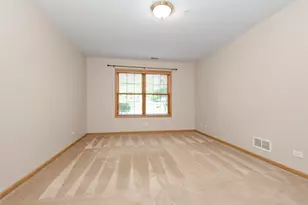 20301 S Pine Hill Rd, Frankfort, IL 60423 - Photo 11