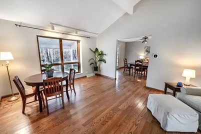 1008 Valencia Drive, Shorewood, IL 60404 - Photo 9