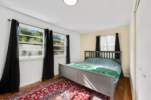 211 Edgebrook Dr, Champaign, IL 61820 - Photo 11