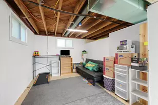 211 Edgebrook Dr, Champaign, IL 61820 - Photo 19