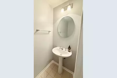 649 W Division Street #B, Chicago, IL 60610 - Photo 7