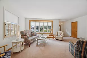 1803 Balmoral Ave, Westchester, IL 60154 - Photo 7