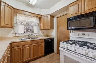 8518 Coral Rd, Wonder Lake, IL 60097 - Photo 7