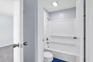 4 Genevieve Ln, Champaign, IL 61822 - Photo 37