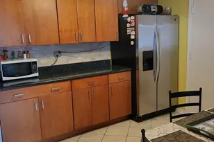 7402 W 111th St, Worth, IL 60482 - Photo 3